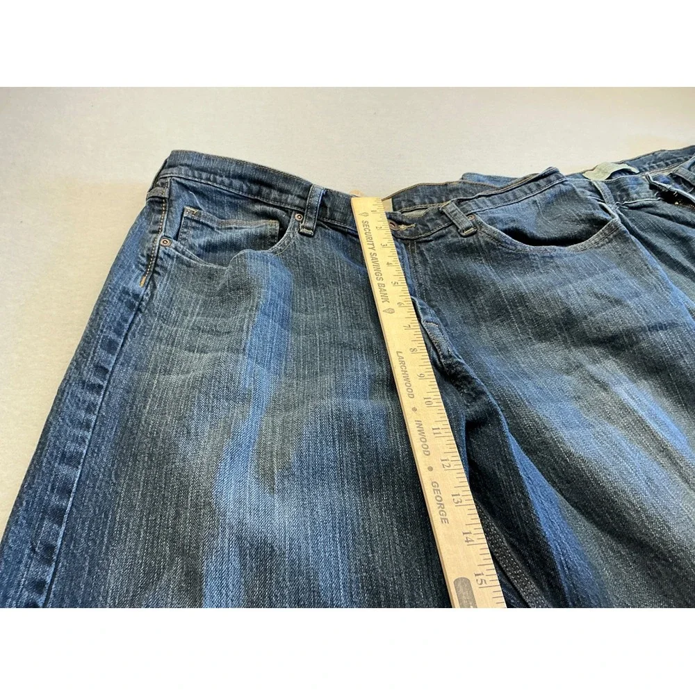 Pair Wrangler Jeans Co Mens Straight‎ Leg Denim Blue Wash Pants Casual Everyday